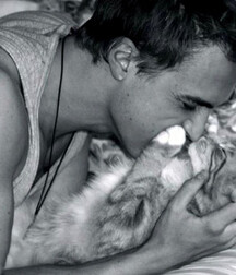 Mecs sexy et leurs chat gayboystube 606e32c4357d4.jpg