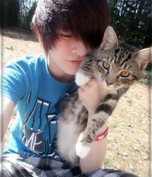 Mecs sexy et leurs chat gayboystube 606e32c80a266.jpg