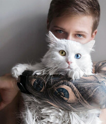 Mecs sexy et leurs chat gayboystube 606e32d01b866.jpg