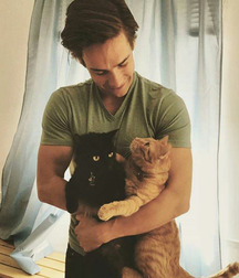 Mecs sexy et leurs chat gayboystube 606e32f680356.jpg