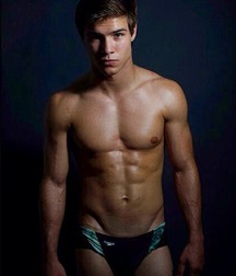 Mannequin et Acteur Twink Tube 60ef11ace3218.jpg