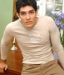 Enrique en Solo Gay Porn 61545c641a23c.jpg
