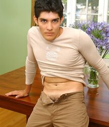 Enrique en Solo Gay Porn 61545c97d4638.jpg
