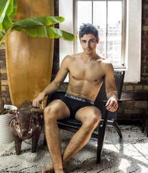 Antoni Porowski Twink Tube 615b3245e8ce9.jpg
