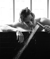 Antoni Porowski Twink Tube 615b32cab517d.png