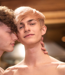 Aaron Roberts et Spencer Locke Gay Porn 615f7640c32b7.jpg