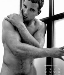 Gay Porn Les Beaux Mecs Célèbres 6164a375750dc.jpg