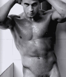 Gay Porn Les Beaux Mecs Célèbres 6164a424c3922.jpg
