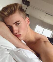 Lucas Dell et Olaf Mortenson Twink Tube 6182af3a8c9e0.jpg
