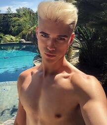 Lucas Dell et Olaf Mortenson Twink Tube 6182af67851d3.jpg