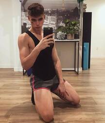 Lucas Dell et Olaf Mortenson Twink Tube 6182af78d5bae.jpg