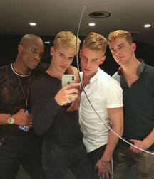 Lucas Dell et Olaf Mortenson Twink Tube 6182af7c1a359.jpg