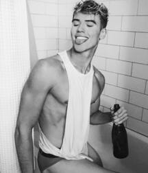 Lucas Dell et Olaf Mortenson Twink Tube 6182afa9cc14a.jpg