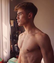 Lucas Dell et Olaf Mortenson Twink Tube 6182aff163630.jpg