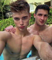 Lucas Dell et Olaf Mortenson Twink Tube 6182affddba34.jpg