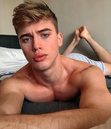 Lucas Dell et Olaf Mortenson Twink Tube 6182b00640572.jpg