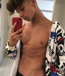 Minet Selfies gay porn tube