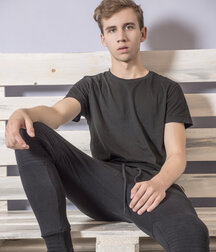 Tomas Adamec a un corps beau et musclé boys porn 61a3ca027a40f.jpg