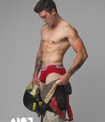Faites descendre les slips, shorts ect gay porn 61a678dbccbca.jpg