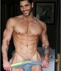 Faites descendre les slips, shorts ect gay porn 61a678dec0546.jpg