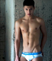 Minets En tenue légère! boys porn 6239b6579645e.png