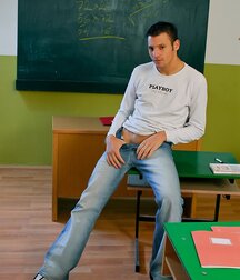 Minets Extras Chauds Smoker Man Gay Porn  628502cb27b38.jpg