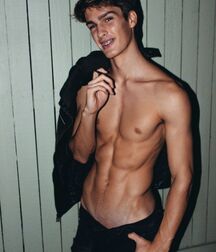 Bogosses et Minets Modle Guys Twink Tube 629c73dbbf078.jpg