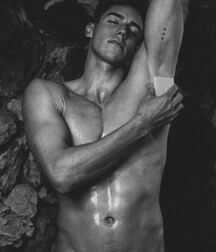 Models Hot Jock Guys Flex Gay Porn Shown 62a3aeee7422b.jpg