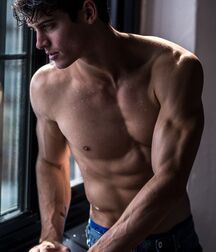 Built Models Hot Guys Bodies 62a3b018c1b0d.jpg