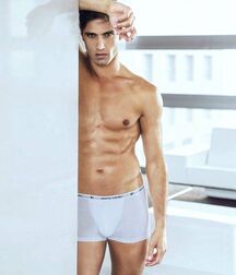 Built Models Hot Guys Bodies 62a3b04b37a34.jpg