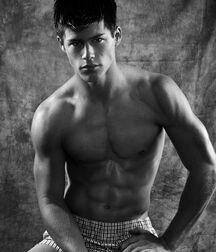 Built Models Hot Guys Bodies 62a3b0cbc5d84.jpg