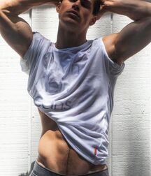 Built Models Hot Guys Bodies 62a3b0d73e2ad.jpg