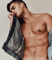 Built Models Hot Guys Bodies 62a3b14cd48ae.jpg