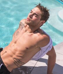 Models hot summer athletic guys sexy twink tube 62a43d14b9930.jpg