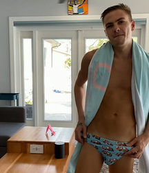 Minets Extras Chauds Hung Cock Gay Porn 62a4923ae1d61.jpg
