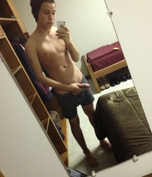 Cute boys 3 5de57f18ce822.jpg