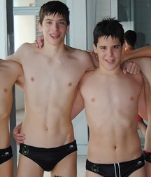 Cute boys 3 5de57f3c62372.jpg