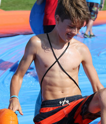 Boys, cute boys 5df1727cda8f5.jpg