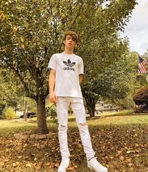 Beauty boys of the wold 5df3bf4d83f2a.jpg