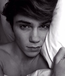 Boys, Oh cute Boys 5df7f211b2463.jpg