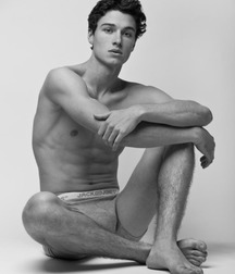 Beauty of boys 5dfa59d67f61c.jpg
