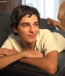 Beauty of boys 5dfa59e1c0550.jpg