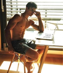 Beauty of boys 5dfa59f572ca2.jpg