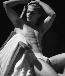 Boys, Oh Boys 5dfe5079341c9.jpg