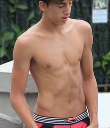 Boys, oh Boys 5dfe54a964b53.jpg