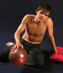 Love among baloons gay boys tube 5e543b3a26380.jpg