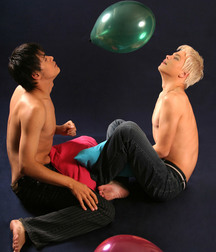 Love among baloons gay boys tube 5e543b4e3c7e9.jpg