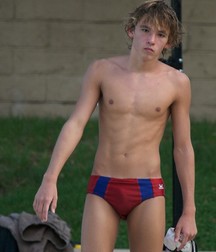 I like all these cute boys  5e93907a03807.jpg