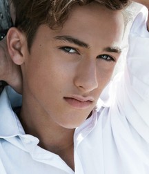 I like all these cute boys  5e93908f7cd09.jpg