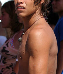 beautiful surfer boy 5eb453ad308c3.jpg